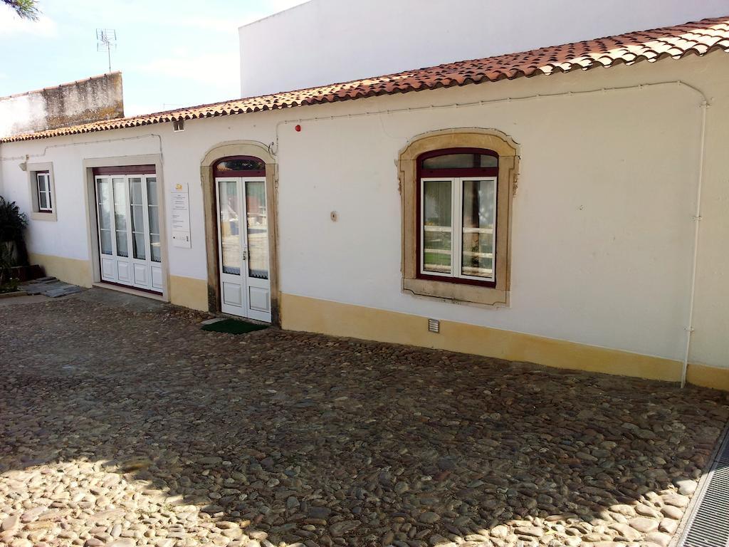 Casa Da Tia Guida Acomodação com café da manhã Golegã Exterior foto